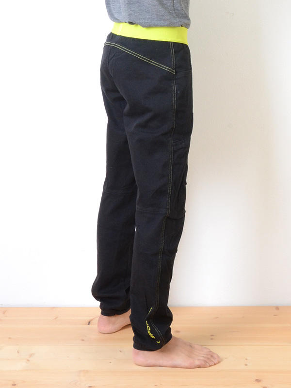 スポルティバの新しいクライミングパンツ「Dyno Jeans」「Epoc