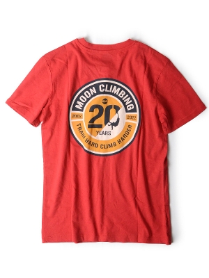 ムーン「MC 20Y T-Shirt」ムーンクライミング20周年記念Tシャツ（トゥルーレッド）